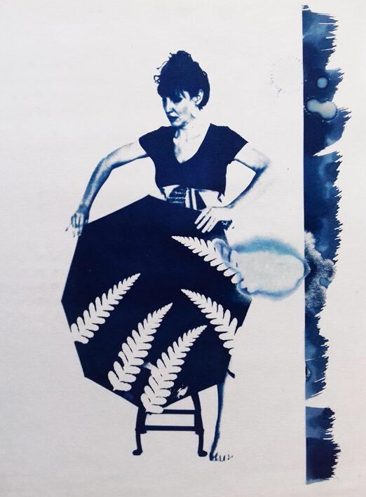 La femme au parapluie